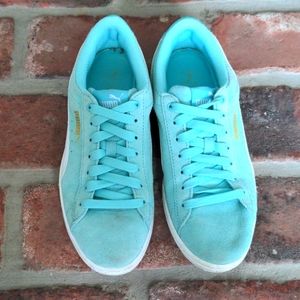 Puma Vikky Suede Sneakers